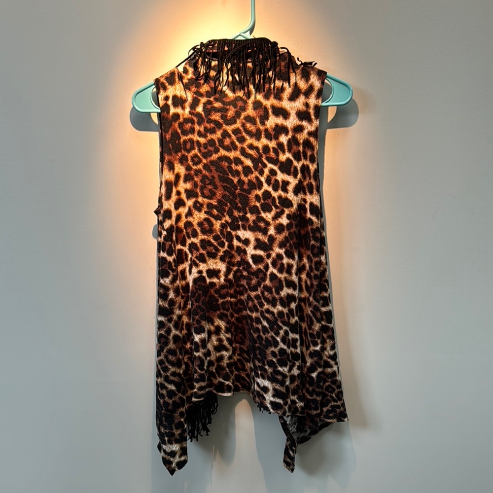 Leopard Print Fringe Vest - Picture 3 of 4